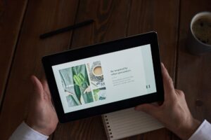 Gemini Notebook now proposes topics from your sources before it builds a slide deck